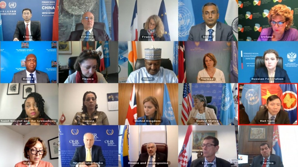 Hội đồng Bảo an Liên hợp quốc (HĐBA LHQ) đã tổ chức thảo luận định kỳ về tình hình Bosnia và Herzegovina. Hội đồng Bảo an Liên hợp quốc (HĐBA LHQ) đã tổ chức thảo luận định kỳ về tình hình Bosnia và Herzegovina.