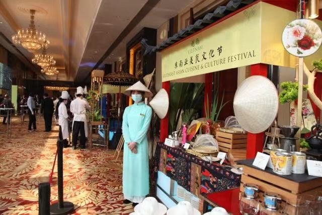 Tổng Lãnh sự quán Việt Nam tại Quảng Châu tham gia Lễ hội văn hóa ẩm thực Đông Nam Á Tổng Lãnh sự quán Việt Nam tại Quảng Châu tham gia Lễ hội văn hóa ẩm thực Đông Nam Á