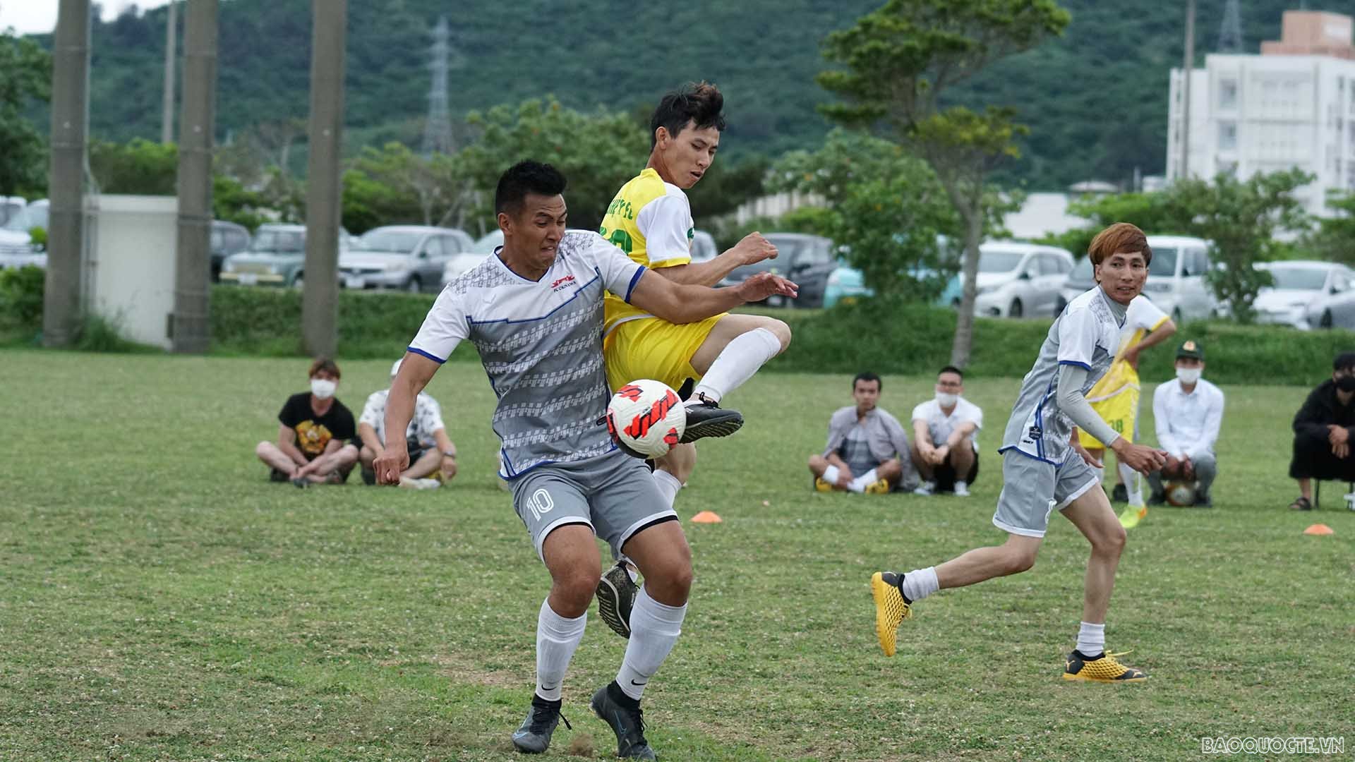 Tổ chức thành công giải bóng đá cho cộng đồng người Việt Nam tại Okinawa, Nhật Bản Tổ chức thành công giải bóng đá cho cộng đồng người Việt Nam tại Okinawa, Nhật Bản