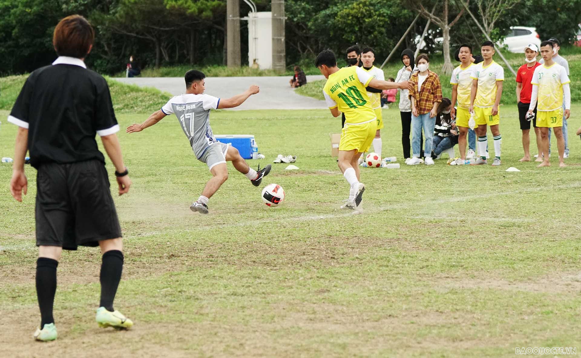 Tổ chức thành công giải bóng đá cho cộng đồng người Việt Nam tại Okinawa, Nhật Bản Tổ chức thành công giải bóng đá cho cộng đồng người Việt Nam tại Okinawa, Nhật Bản