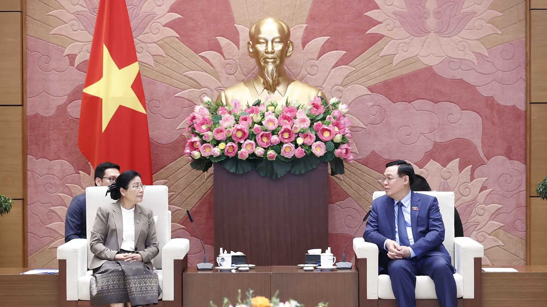 Báo Nhân dân Lào: Quan hệ Lào-Việt Nam ngày càng sâu sắc