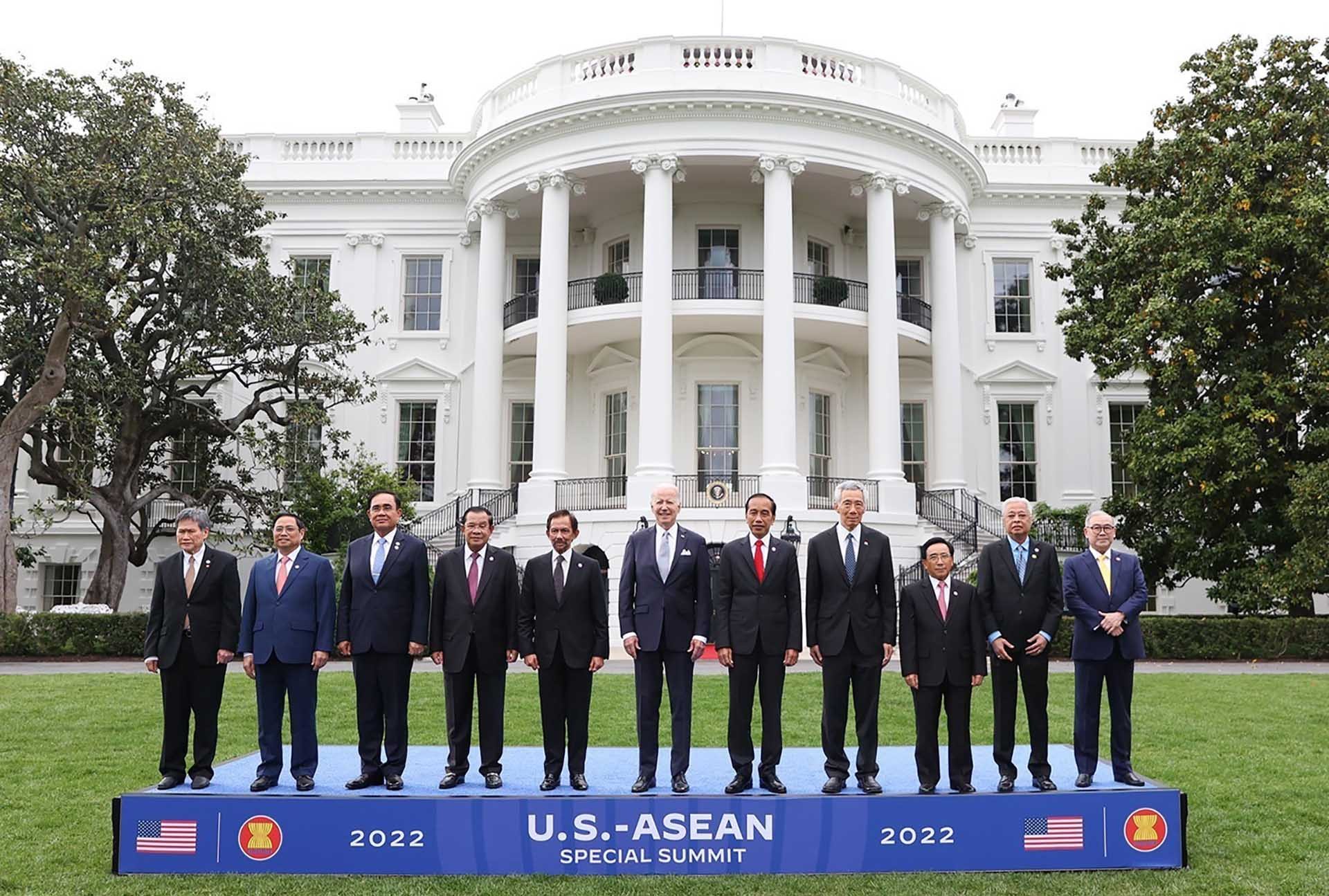 Hình ảnh Thủ tướng Phạm Minh Chính cùng các nhà lãnh đạo ASEAN dự chiêu đãi của Tổng thống Hoa Kỳ