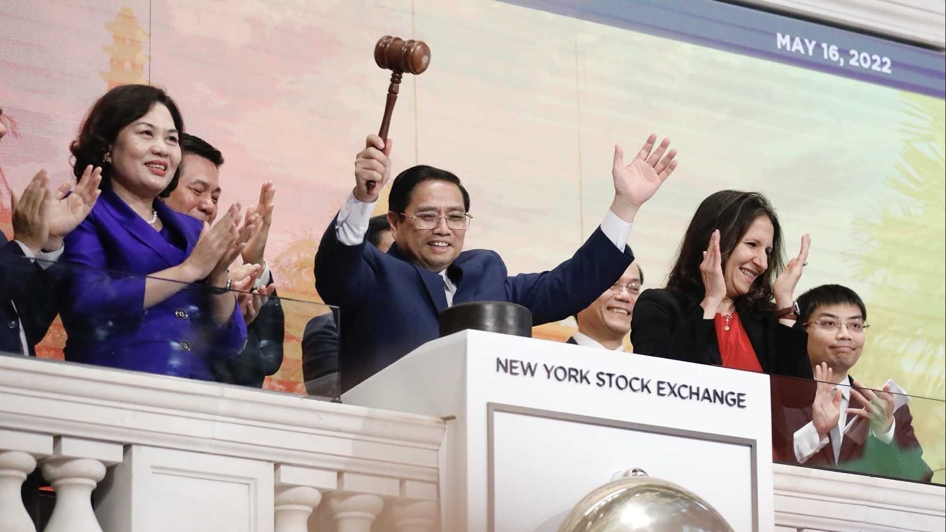 Thủ tướng thăm sàn giao dịch chứng khoán lớn nhất thế giới tại New York