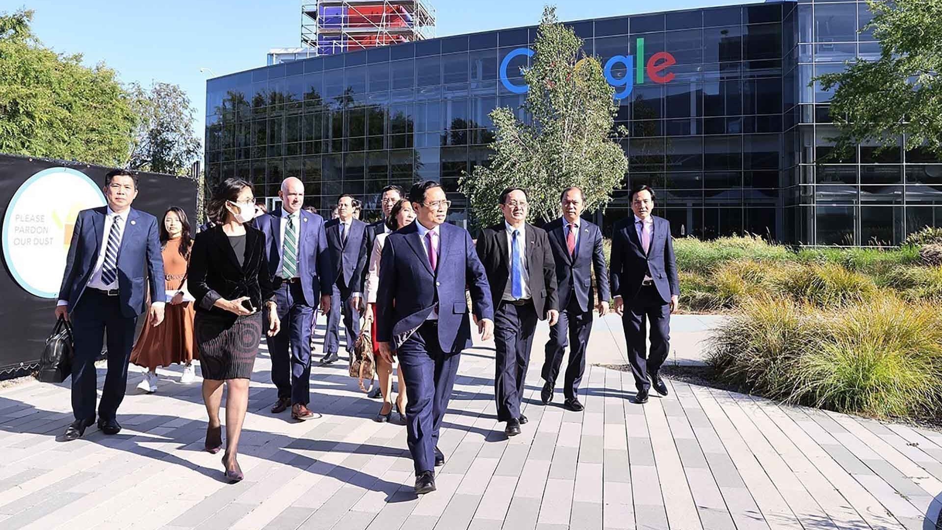 Thủ tướng Phạm Minh Chính thăm các tập đoàn công nghệ hàng đầu thế giới