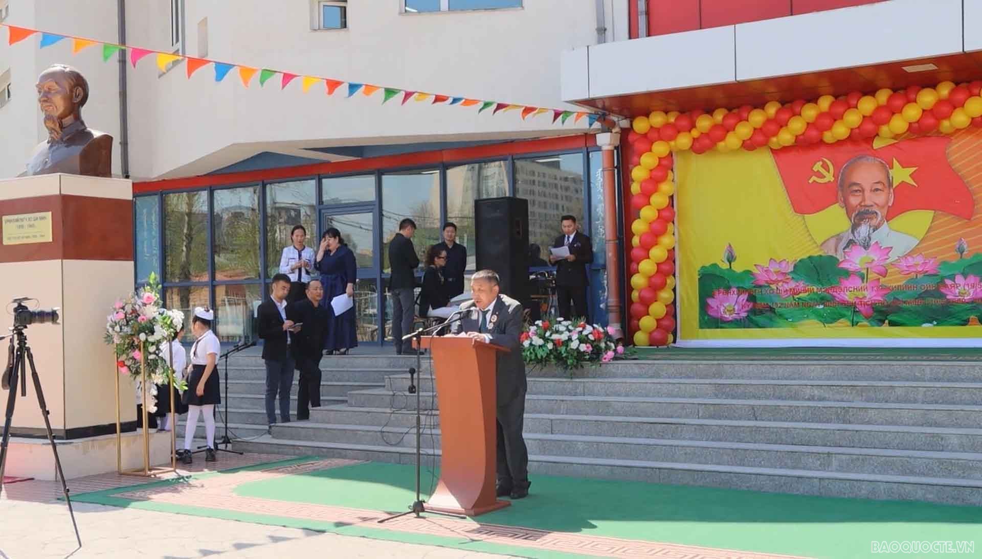 Đại sứ quán Việt Nam tại Mông Cổ kỷ niệm 132 năm ngày sinh Chủ tịch Hồ Chí Minh