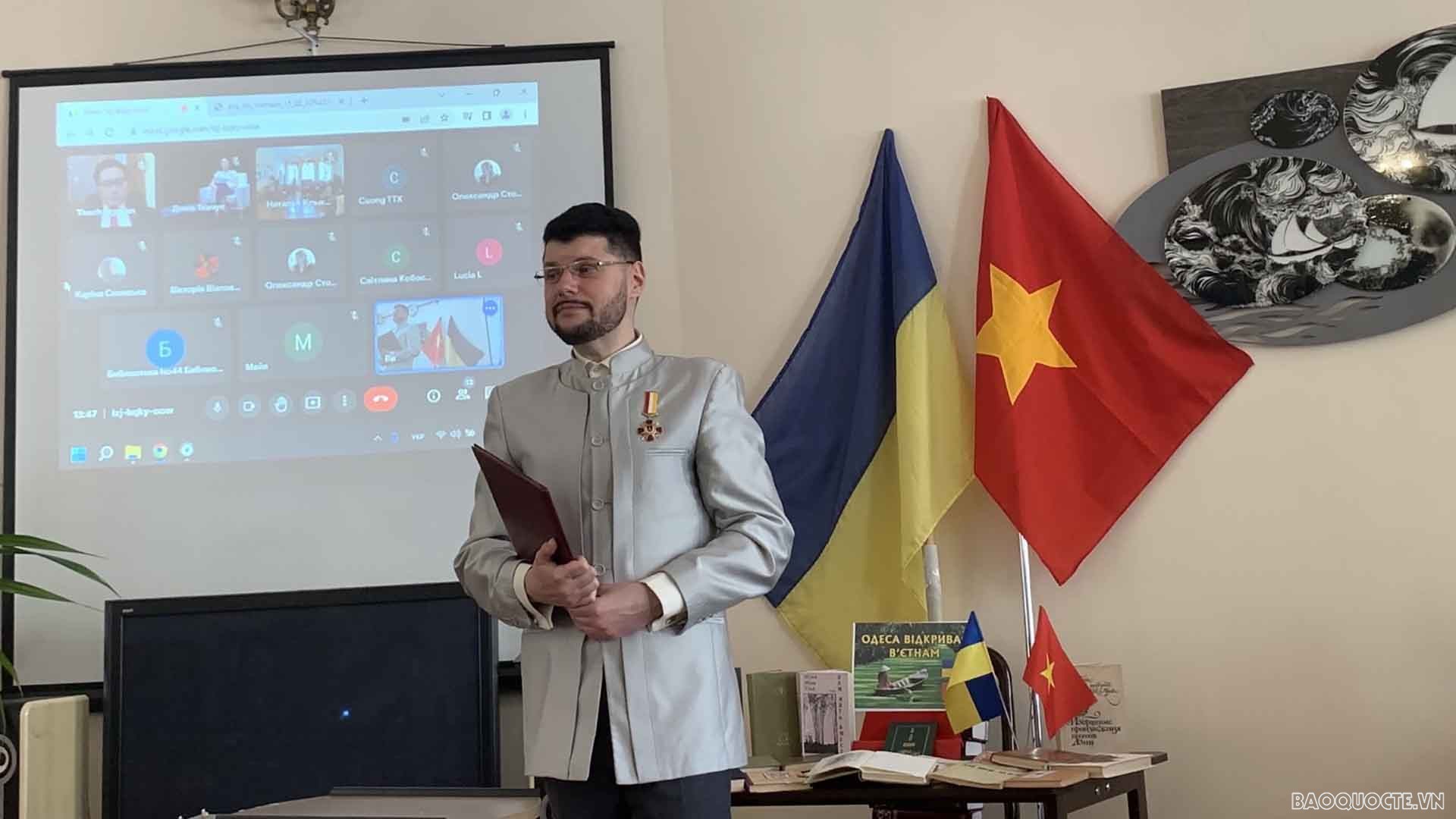 Nhà bảo trợ Andrey Gorchakov phát biểu.