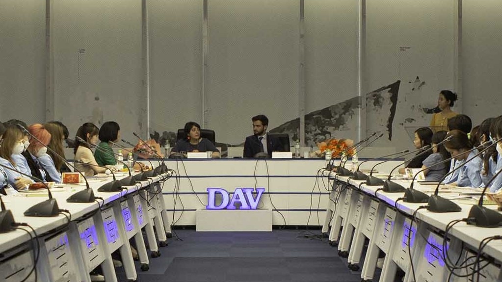 Giá trị kinh tế của tiếng Tây Ban Nha và ý nghĩa kết nối của thể thao