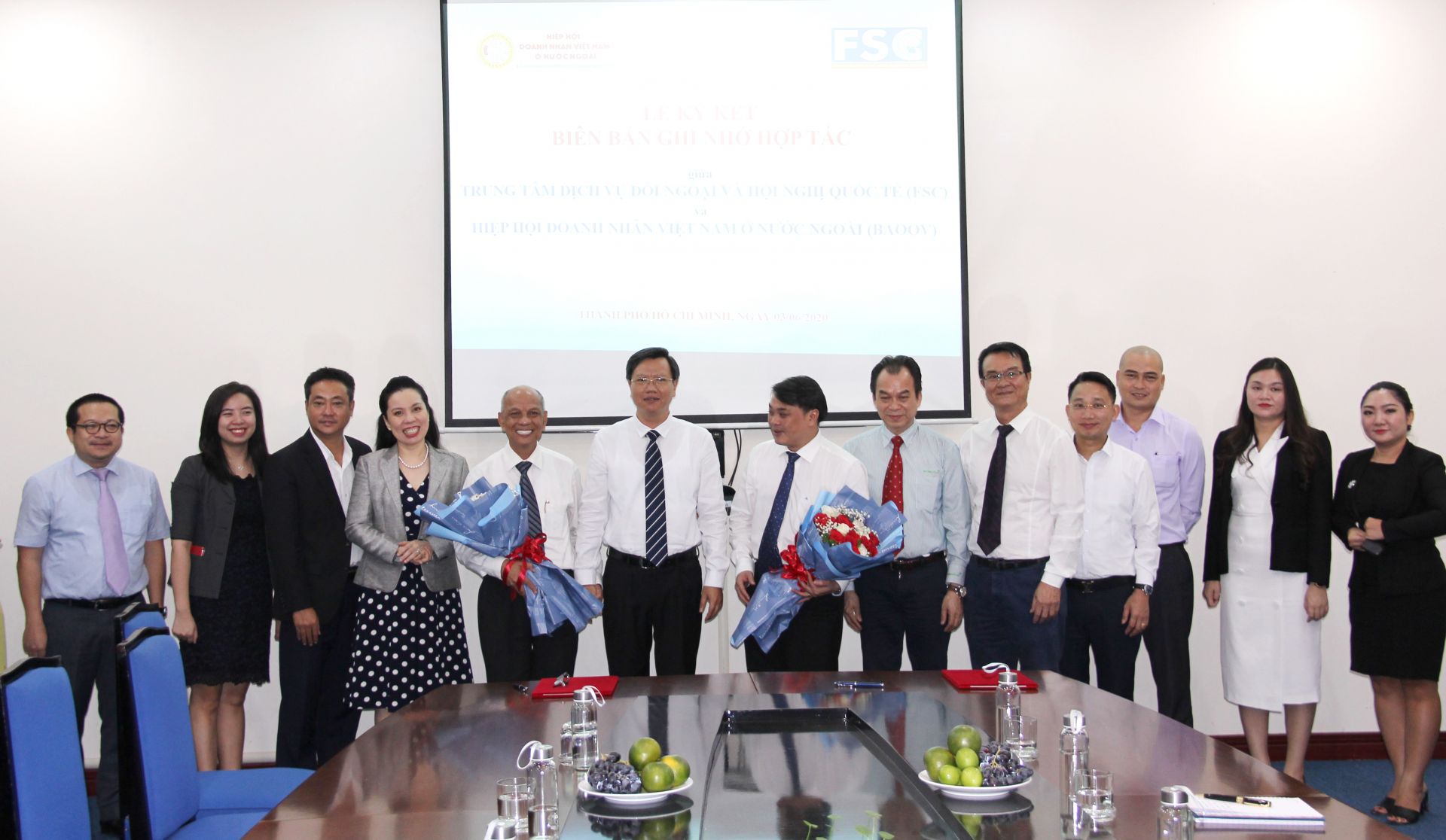 FSC và Hiệp hội Doanh nhân Việt Nam ở nước ngoài ký thỏa thuận hợp tác fsc va hiep hoi doanh nhan viet nam o nuoc ngoai ky thoa thuan hop tac