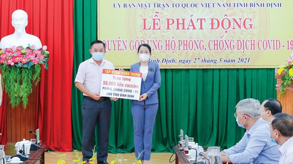 Tập đoàn Hưng Thịnh hỗ trợ các địa phương phòng chống Covid-19