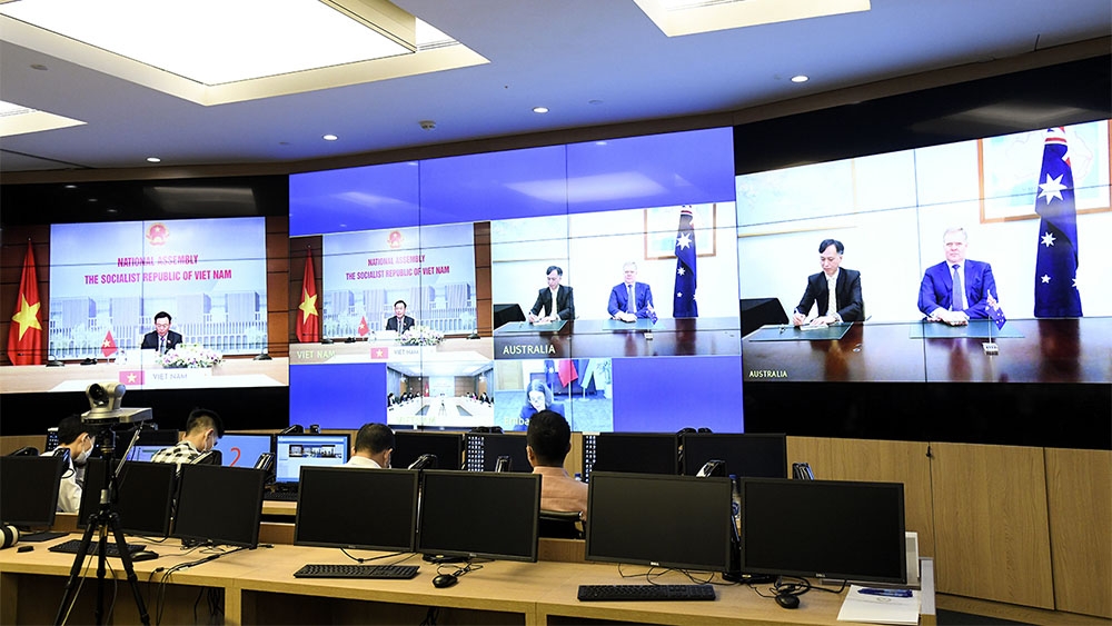 Chủ tịch Quốc hội Vương Đình Huệ hội đàm trực tuyến với Chủ tịch Hạ viện Australia Chủ tịch Quốc hội Vương Đình Huệ hội đàm trực tuyến với Chủ tịch Hạ viện Australia
