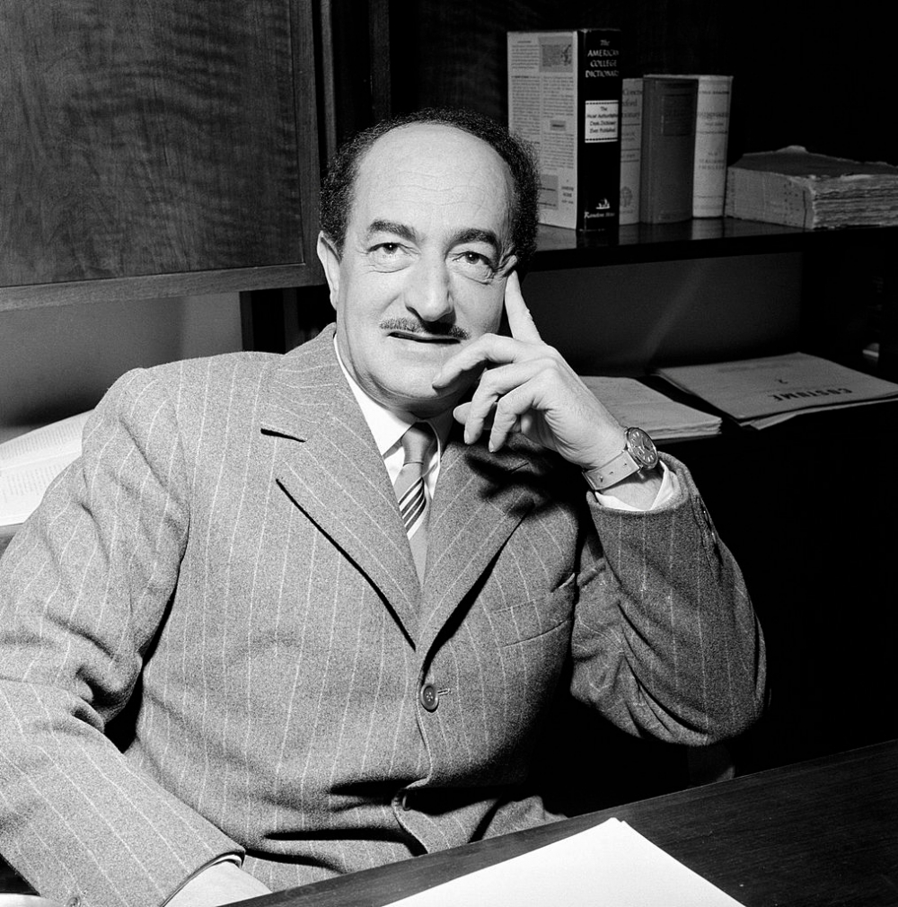 Quasimodo Salvatore (1901-1968) là nhà thơ theo ba khuynh hướng Quasimodo Salvatore (1901-1968) là nhà thơ theo ba khuynh hướng