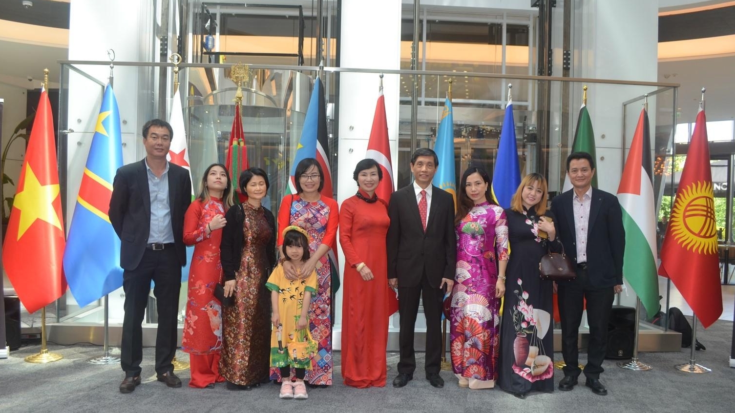 Đại sứ quán Việt Nam tại Thổ Nhĩ Kỳ tham gia triển lãm tranh thêu tại Ankara