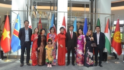 Đại sứ quán Việt Nam tại Thổ Nhĩ Kỳ tham gia triển lãm tranh thêu tại Ankara