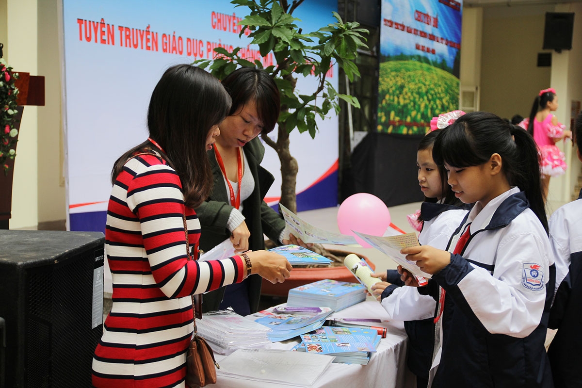 Chính phủ luôn quan tâm, chú trọng đến công tác tuyên truyền, giáo dục phòng, chống tệ nạn ma túy học đường bởi thế hệ thanh thiếu niên chính là tương lai của đất nước. Chính phủ luôn quan tâm, chú trọng đến công tác tuyên truyền, giáo dục phòng, chống tệ nạn ma túy học đường bởi thế hệ thanh thiếu niên chính là tương lai của đất nước.