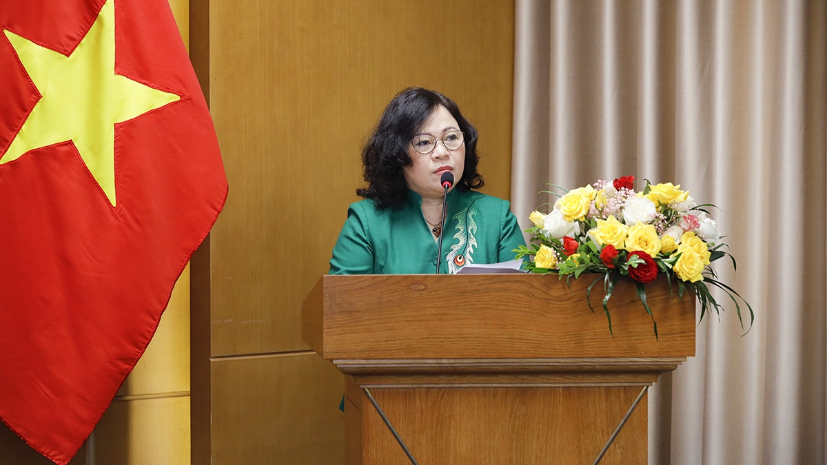 Thứ trưởng Bộ Giáo dục và Đào tạo Ngô Thị Minh phát biểu tại Hội nghị.