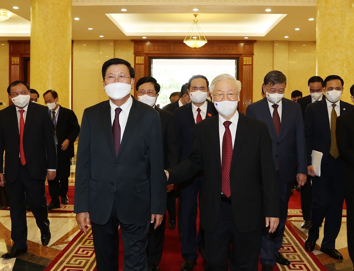 Tổng Bí thư Nguyễn Phú Trọng đón Tổng Bí thư, Chủ tịch nước Lào Thongloun Sisoulith. (Nguồn: TTXVN) Tổng Bí thư Nguyễn Phú Trọng đón Tổng Bí thư, Chủ tịch nước Lào Thongloun Sisoulith. (Nguồn: TTXVN)