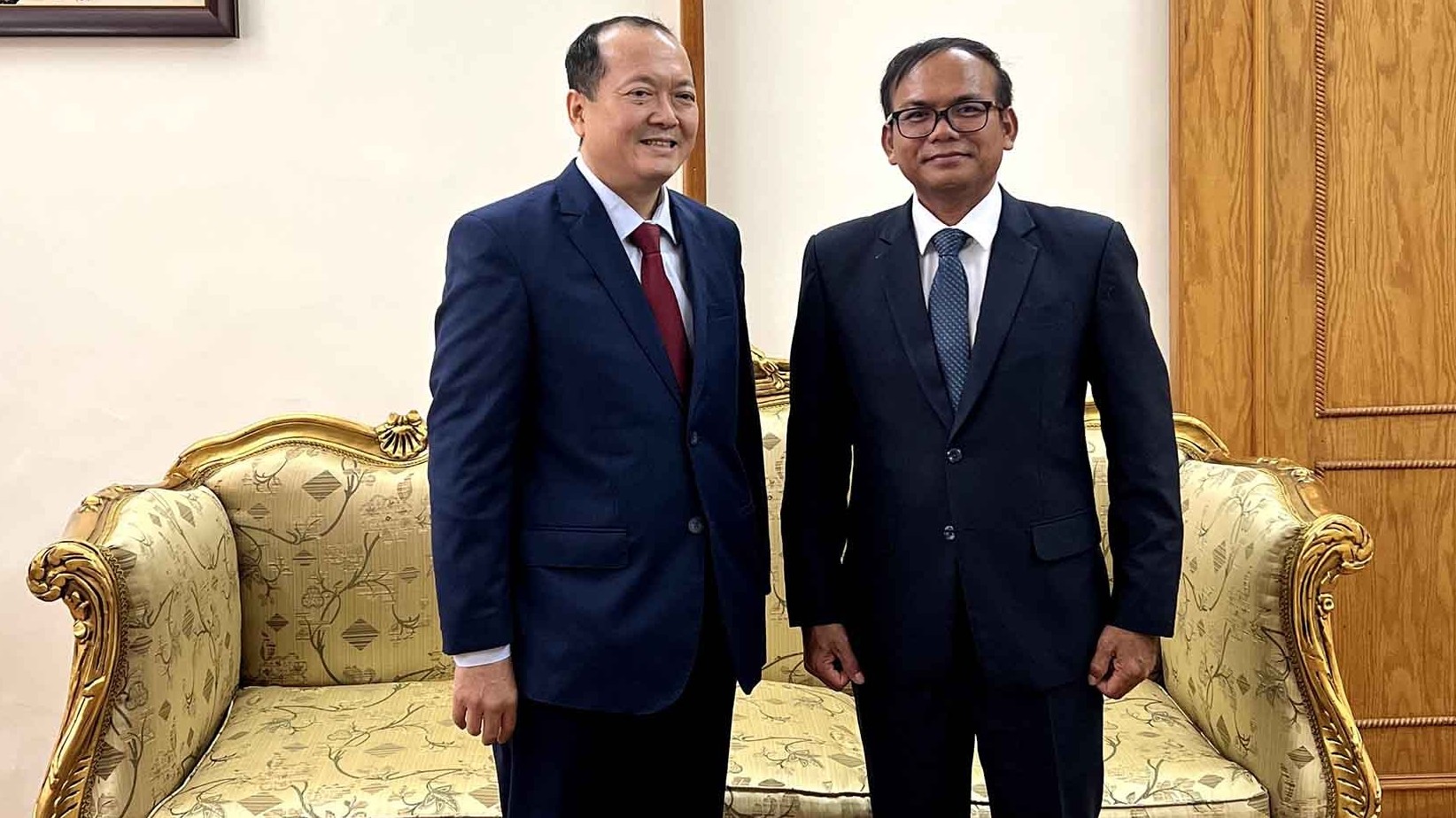 Tăng cường hợp tác, phối hợp giữa Đại sứ quán Việt Nam và Campuchia tại Ai Cập Tăng cường hợp tác, phối hợp giữa Đại sứ quán Việt Nam và Campuchia tại Ai Cập