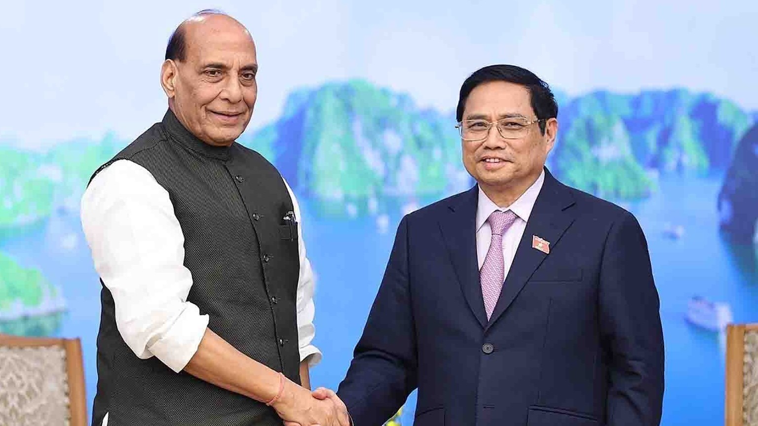 Thủ tướng Phạm Minh Chính tiếp Bộ trưởng Quốc phòng Ấn Độ Rajnath Singh
