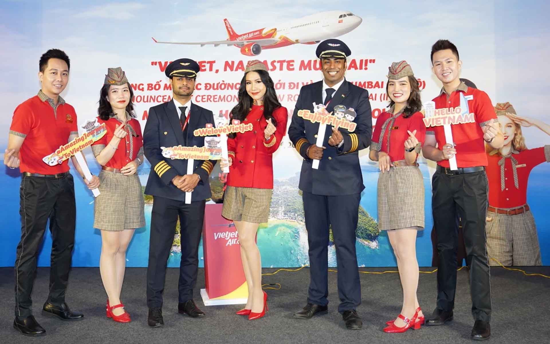 Vietjet chính thức khai trương thêm 4 đường bay kết nối các điểm đến hàng đầu của hai nước Việt Nam và Ấn Độ, bao gồm TP. Hồ Chí Minh, Hà Nội-Mumbai và Phú Quốc-New Delhi, Mumbai. Vietjet chính thức khai trương thêm 4 đường bay kết nối các điểm đến hàng đầu của hai nước Việt Nam và Ấn Độ, bao gồm TP. Hồ Chí Minh, Hà Nội-Mumbai và Phú Quốc-New Delhi, Mumbai.