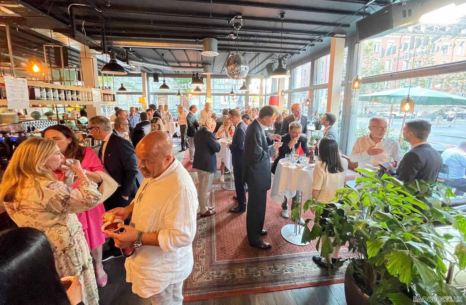 Tăng cường hoạt động xúc tiến thương mại, đầu tư vào Việt Nam tại Thụy Sỹ Tăng cường hoạt động xúc tiến thương mại, đầu tư vào Việt Nam tại Thụy Sỹ