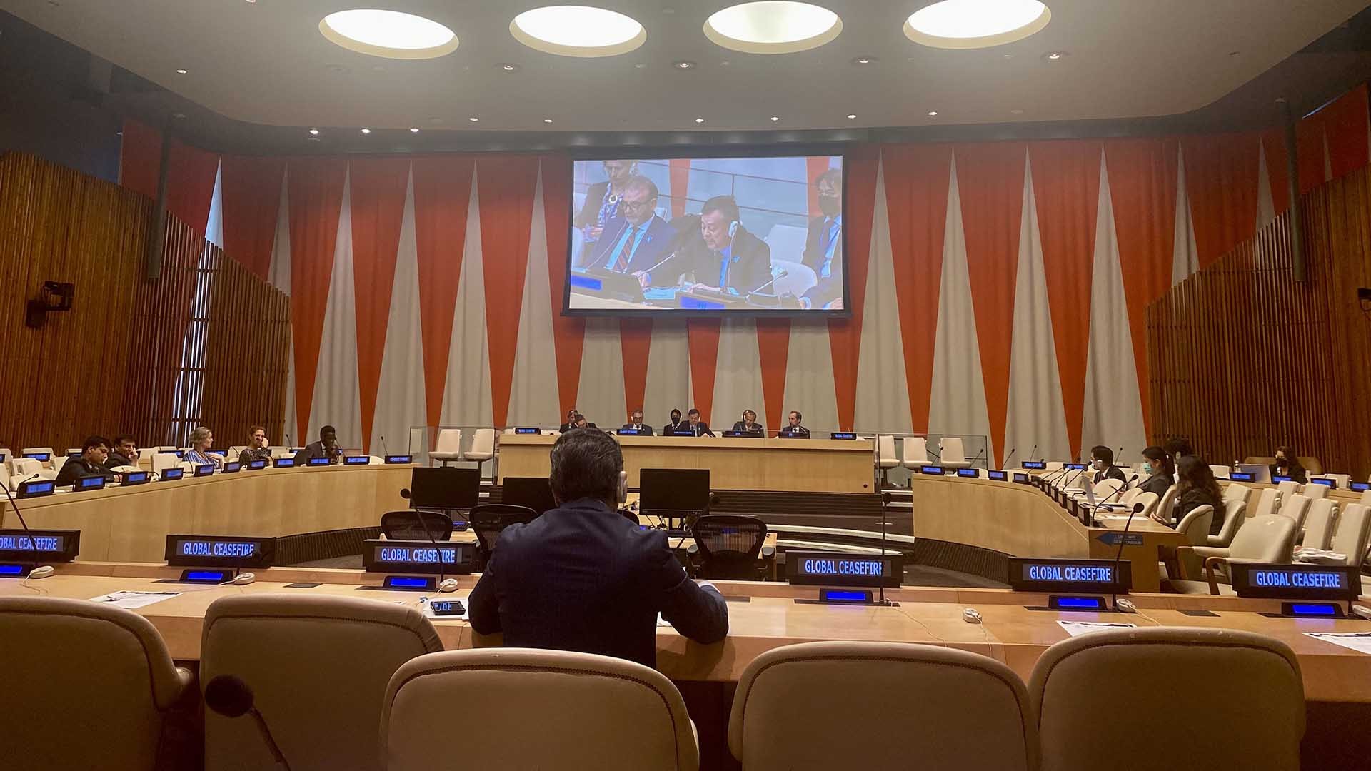 Phiên đối thoại về chủ đề “Từ lời nói đến hành động: Ngừng bắn toàn cầu sau đại dịch Covid-19”. Phiên đối thoại về chủ đề “Từ lời nói đến hành động: Ngừng bắn toàn cầu sau đại dịch Covid-19”.