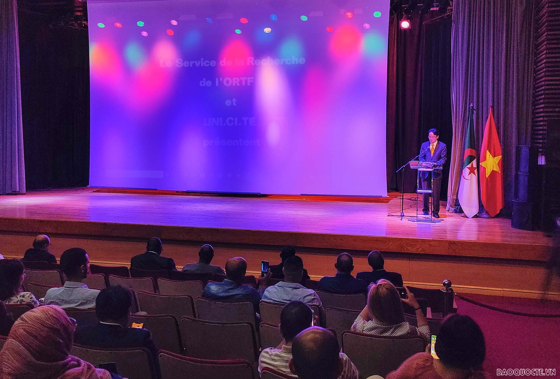 Toàn cảnh buổi chiếu phim.