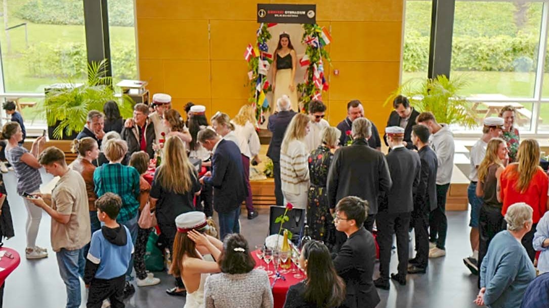 Đại sứ quán Việt Nam giao lưu với học sinh trường Trung học phổ thông tại Copenhagen