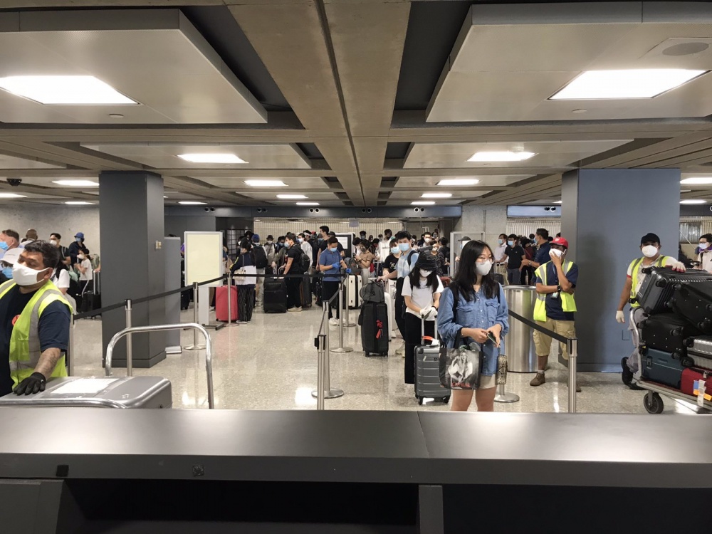 Tiếp tục đưa 346 công dân Việt Nam từ Hoa Kỳ về nước tiep tuc dua 346 cong dan viet nam tu hoa ky ve nuoc