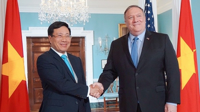 Phép lịch sự xã giao trong tiếp xúc đối ngoại