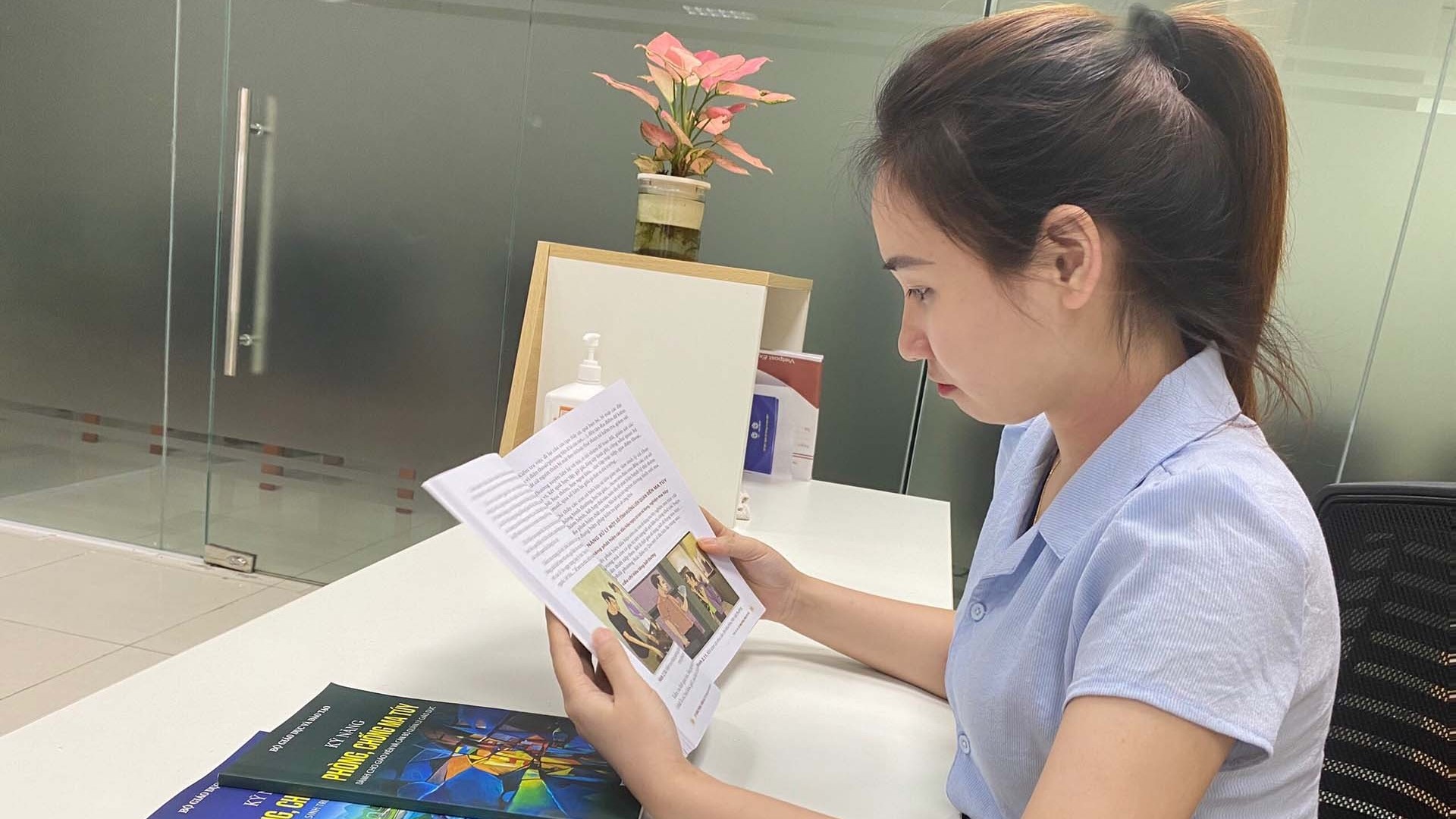 Thiếu hiểu biết và kỹ năng - lý do khiến giới trẻ sa chân vào ‘vũng lầy’ ma túy