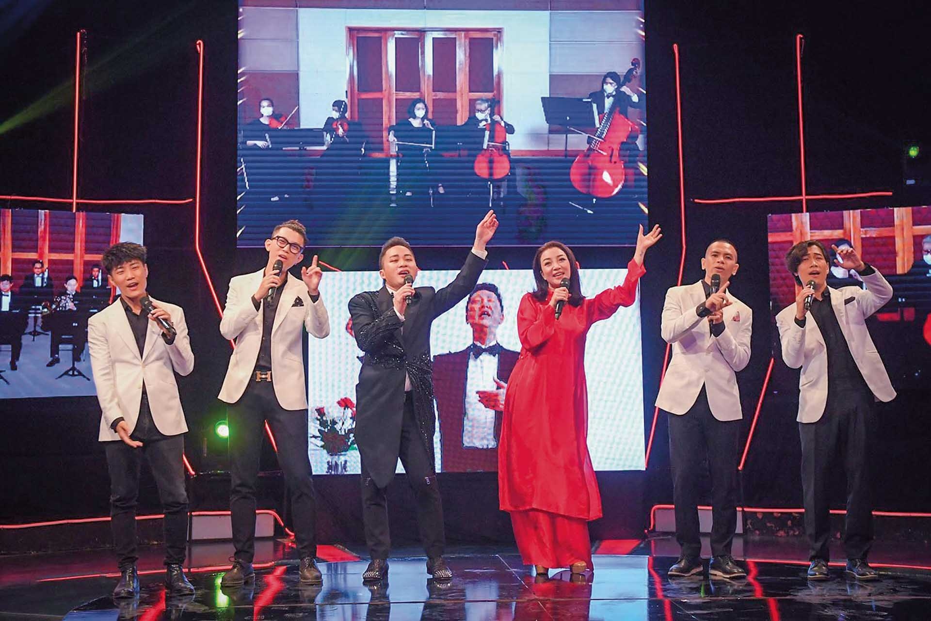 Các nghệ sĩ tham gia hòa nhạc trực tuyến “Chia sẻ để gần nhau hơn” nhằm ủng hộ Quỹ vaccine phòng, chống Covid-19. (Ảnh: BTC)