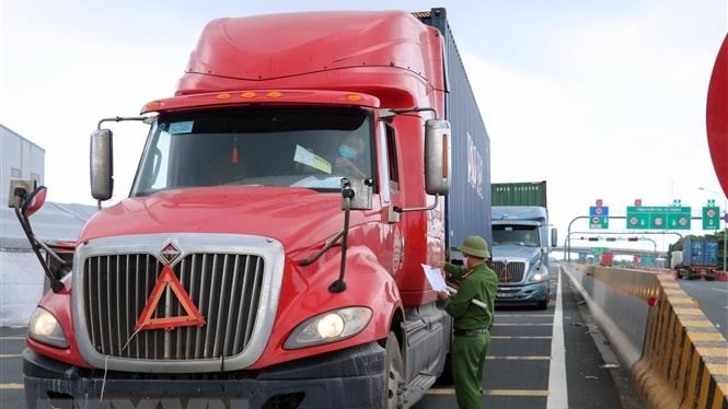 Tạo thuận lợi cho vận chuyển hàng hóa trong tình hình dịch Covid-19 diễn ra phức tạp