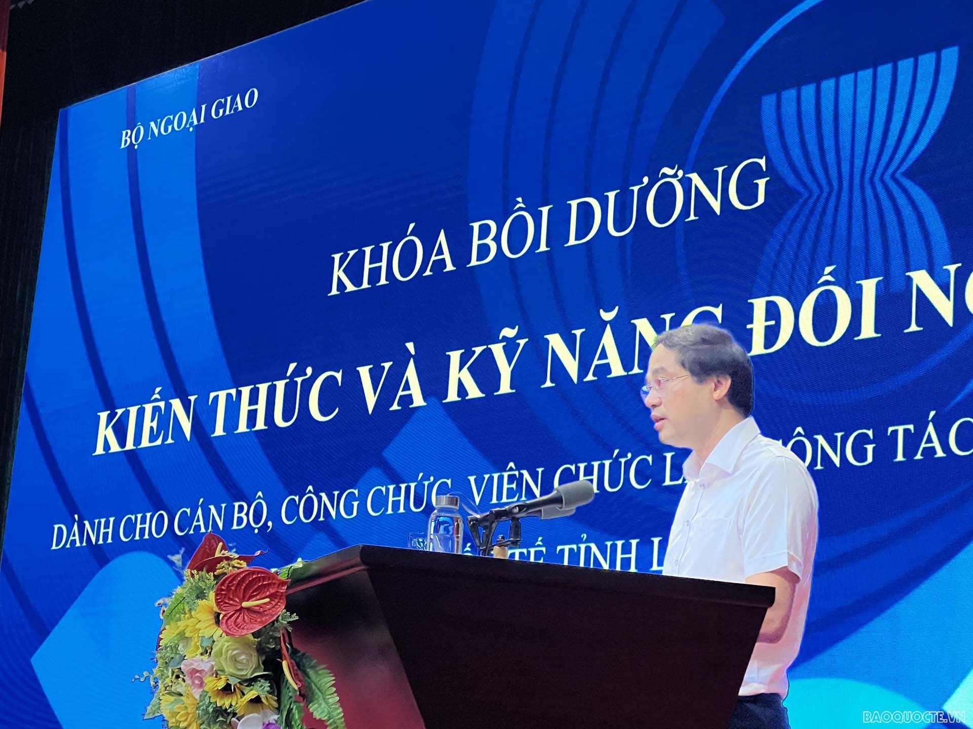 Khai giảng khóa bồi dưỡng kiến thức, kỹ năng hội nhập quốc tế cho tỉnh Lào Cai