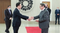Đại sứ Dương Hải Hưng trình Thư ủy nhiệm lên Tổng thống Cộng hòa Cyprus