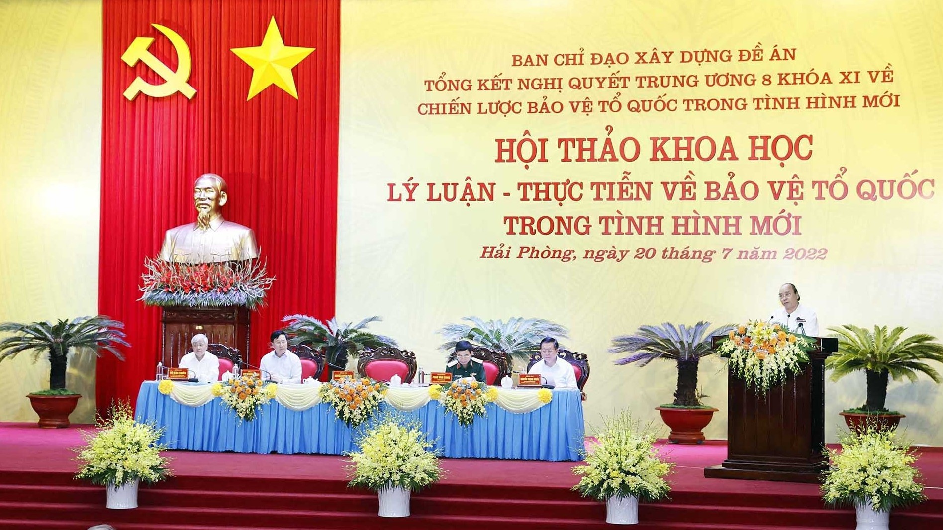 Chủ tịch nước chủ trì Hội thảo lý luận - thực tiễn về bảo vệ Tổ quốc trong tình hình mới