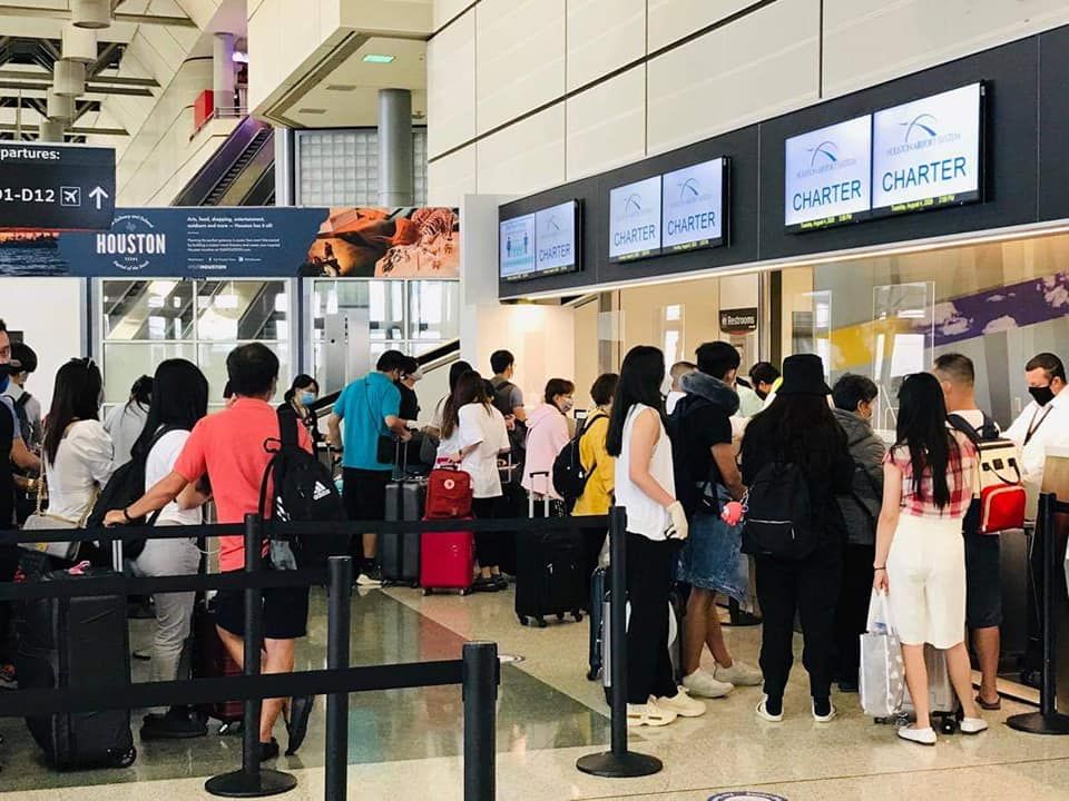 dich covid 19 dua gan 350 cong dan viet nam tu hoa ky ve nuoc