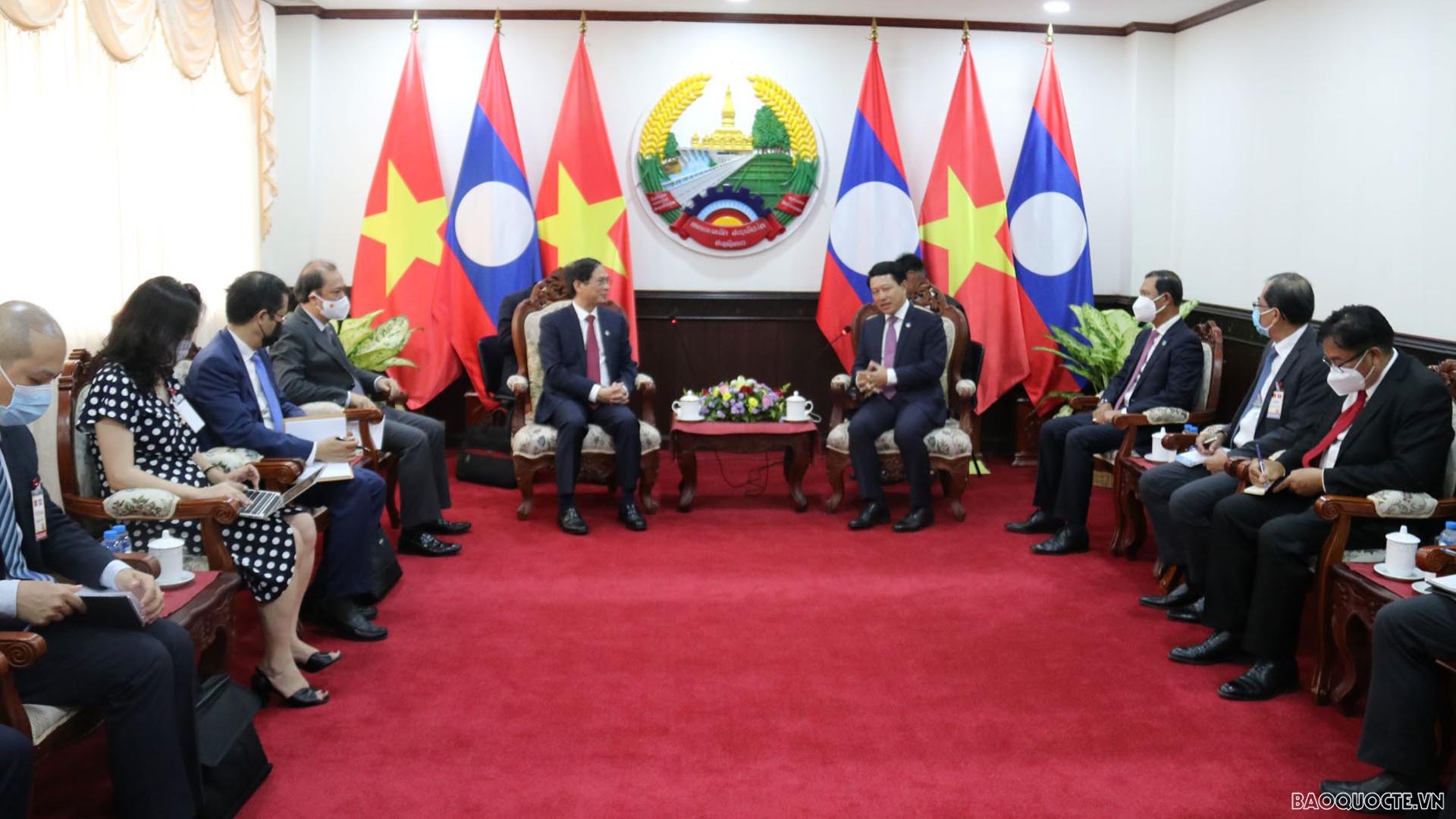 Bộ trưởng Ngoại giao Bùi Thanh Sơn gặp làm việc với Bộ trưởng Ngoại giao Lào Bộ trưởng Ngoại giao Bùi Thanh Sơn gặp làm việc với Bộ trưởng Ngoại giao Lào