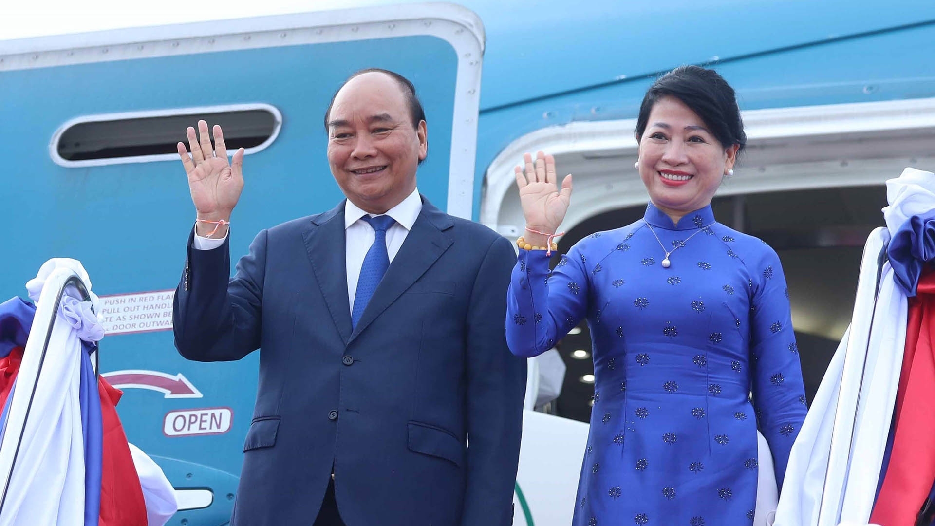 Chủ tịch nước Nguyễn Xuân Phúc kết thúc tốt đẹp chuyến thăm hữu nghị chính thức Lào