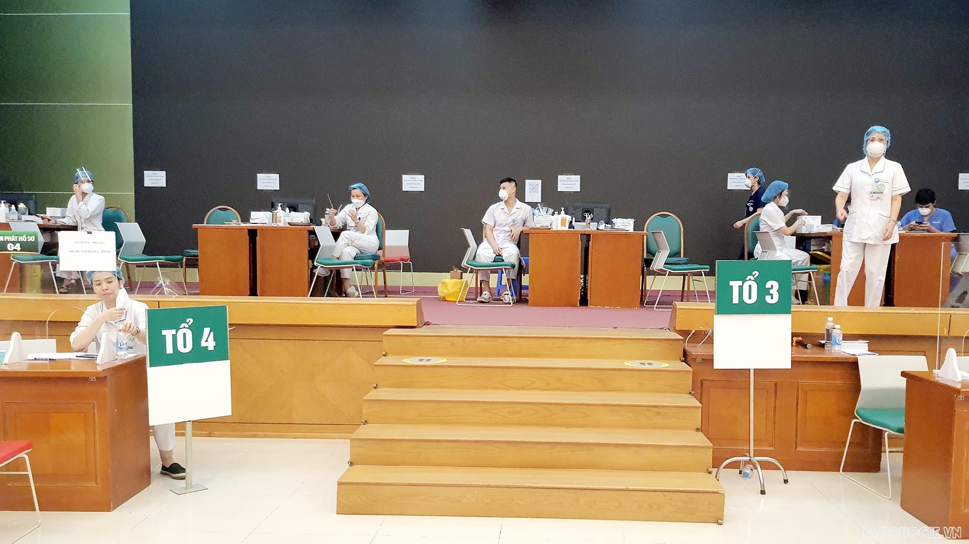 Tiêm vaccine ngừa Covid-19: Nối tiếp niềm tin và trách nhiệm cộng đồng