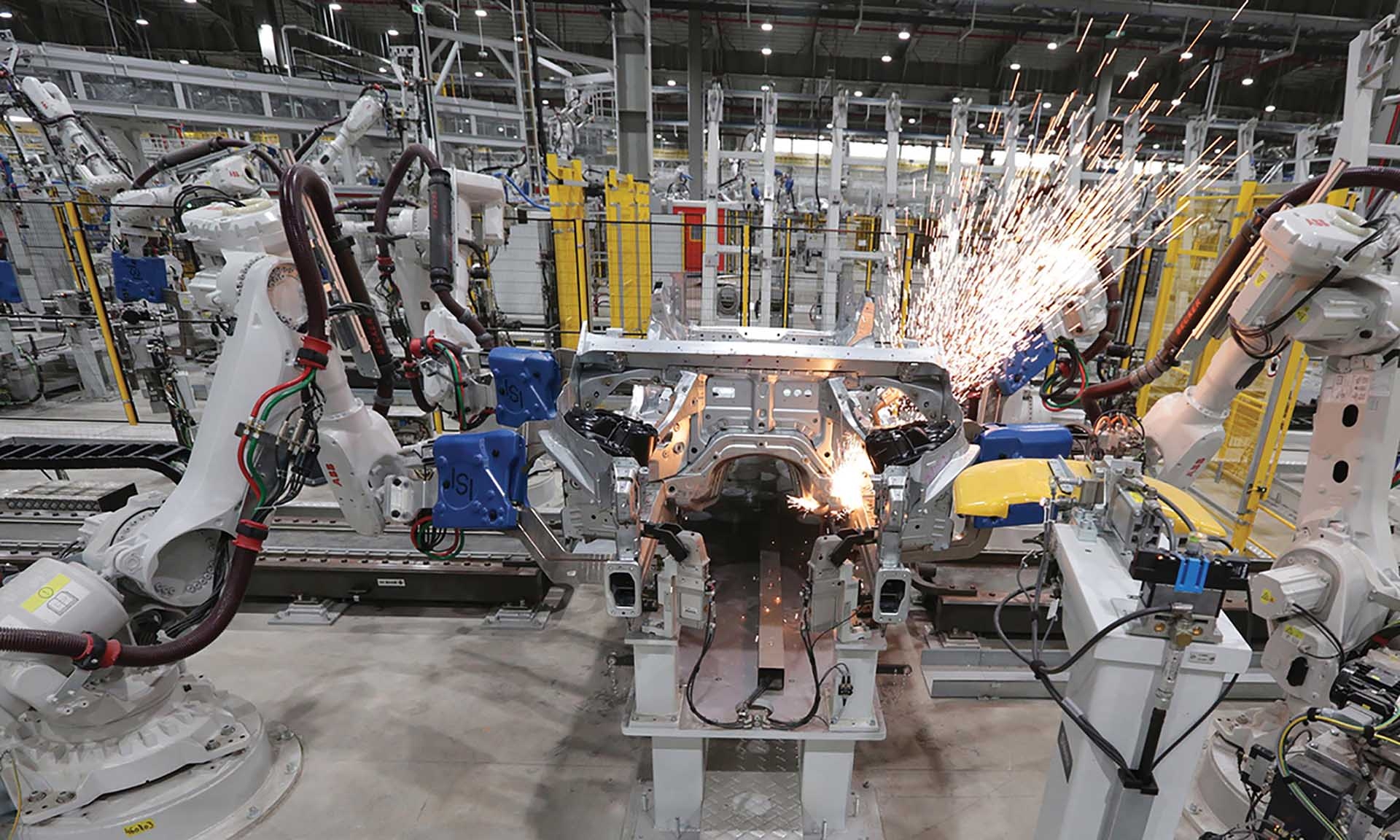 Dây chuyền hàn khung xe ôtô tại Công ty ôtô Toyota Việt Nam, vốn đầu tư của Nhật Bản tại Vĩnh Phúc. (Ảnh: TTXVN) Dây chuyền hàn khung xe ôtô tại Công ty ôtô Toyota Việt Nam, vốn đầu tư của Nhật Bản tại Vĩnh Phúc. (Ảnh: TTXVN)