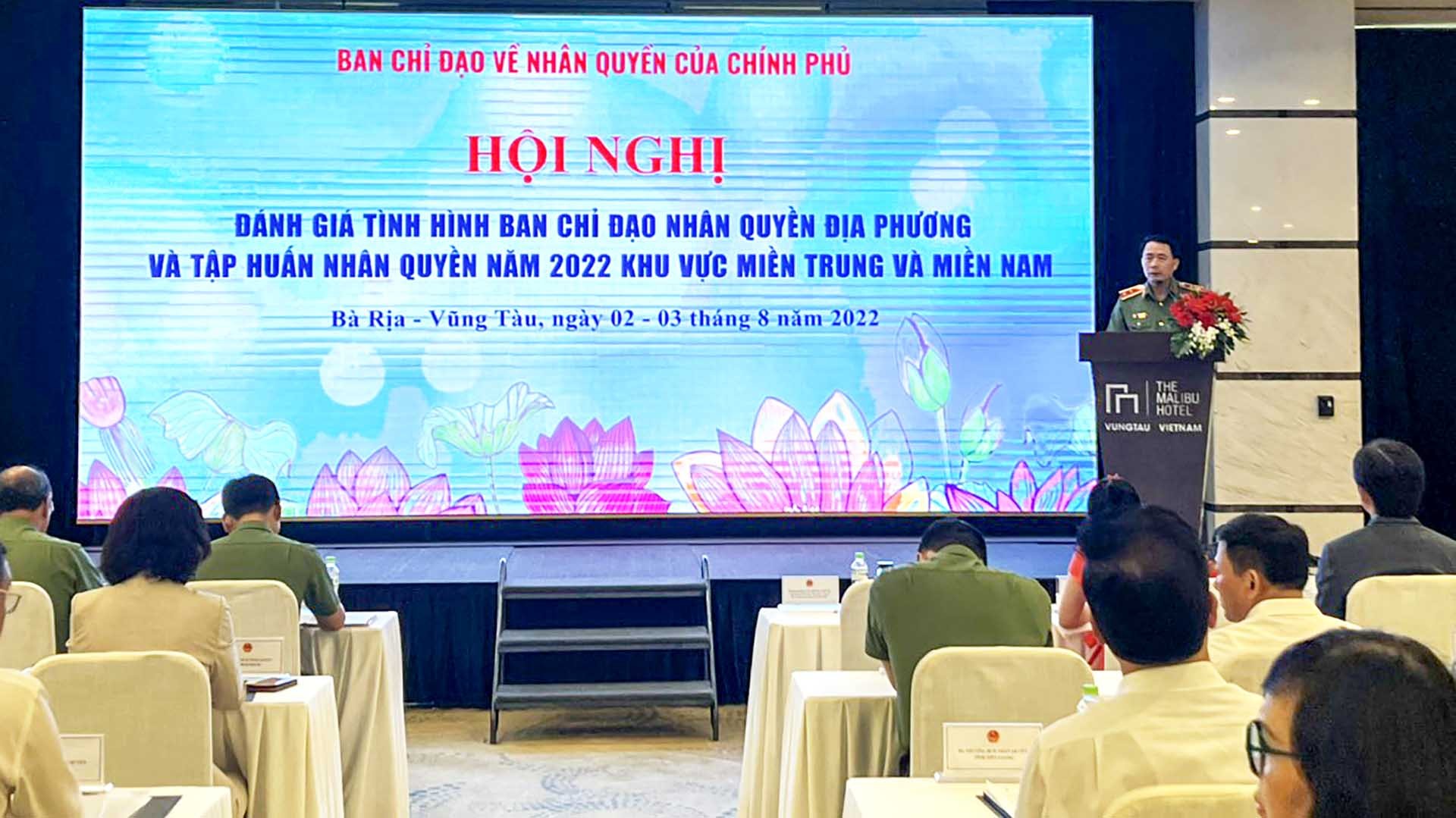 Trung tướng Lê Quốc Hùng, Ủy viên Ban Chấp hành Trung ương Đảng, Thứ trưởng Bộ Công an, Phó Trưởng ban Thường trực BCĐNQ Chính phủ phát biểu.