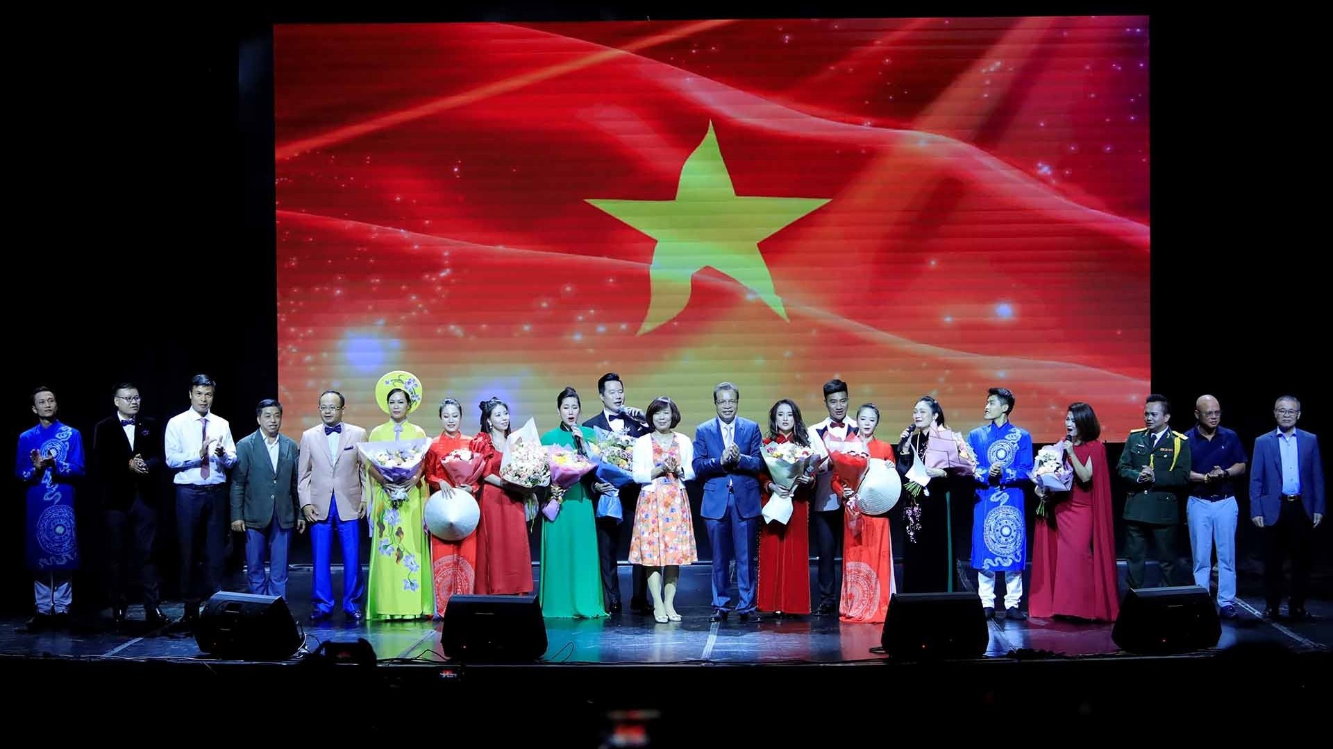 Chương trình nghệ thuật Giai điệu Tổ quốc tại Liên bang Nga