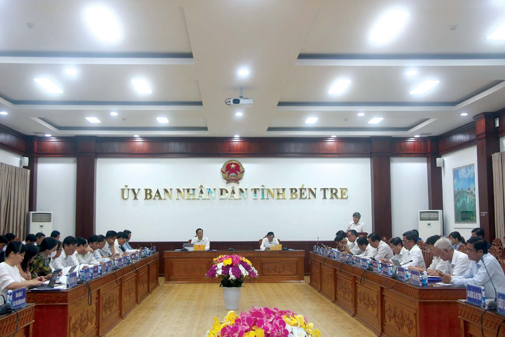 Hội nghị sơ kết tình hình kinh tế - xã hội sáu tháng đầu năm 2022 của tỉnh Bến Tre.