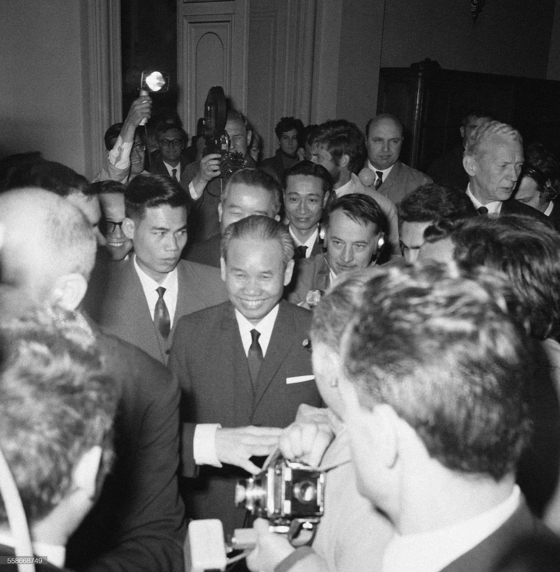 Ông Xuân Thủy tại Paris, Pháp vào ngày 10/5/1968. (Nguồn: Getty Images)