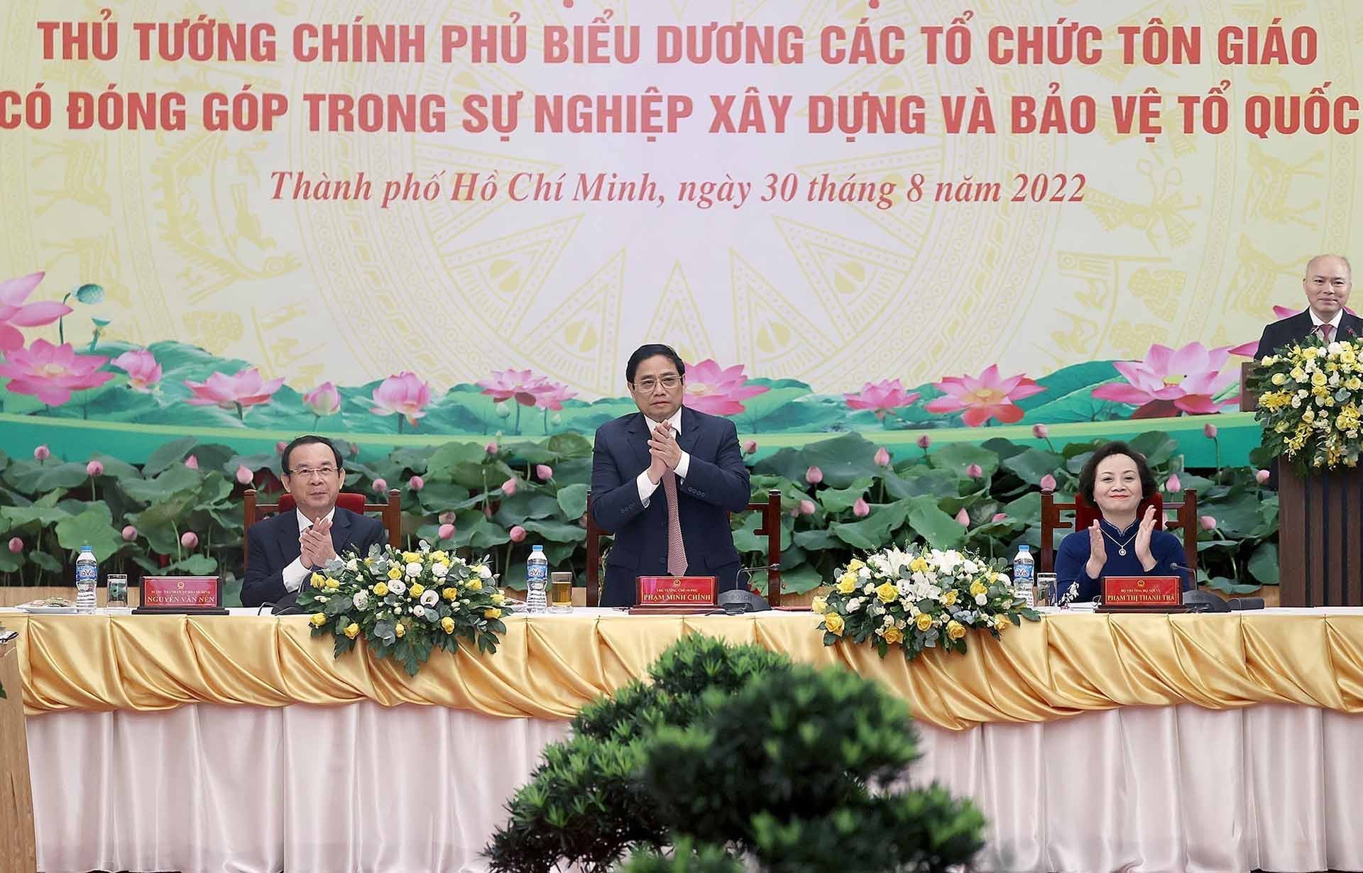 Thủ tướng Phạm Minh Chính chủ trì Hội nghị biểu dương các tổ chức tôn giáo có đóng góp trong sự nghiệp xây dựng và bảo vệ Tổ quốc.