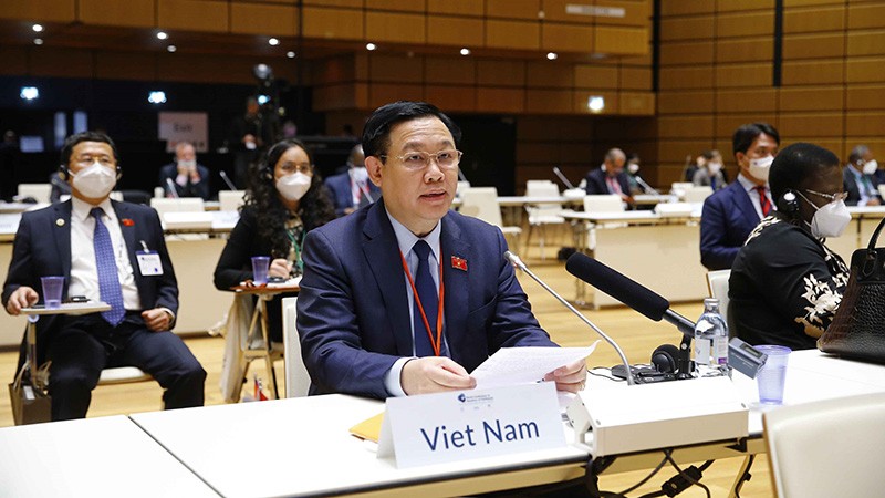 Chủ tịch Quốc hội Vương Đình Huệ dự Lễ khai mạc Hội nghị các Chủ tịch Quốc hội thế giới lần thứ 5. (Nguồn: TTXVN) Chủ tịch Quốc hội Vương Đình Huệ dự Lễ khai mạc Hội nghị các Chủ tịch Quốc hội thế giới lần thứ 5. (Nguồn: TTXVN)