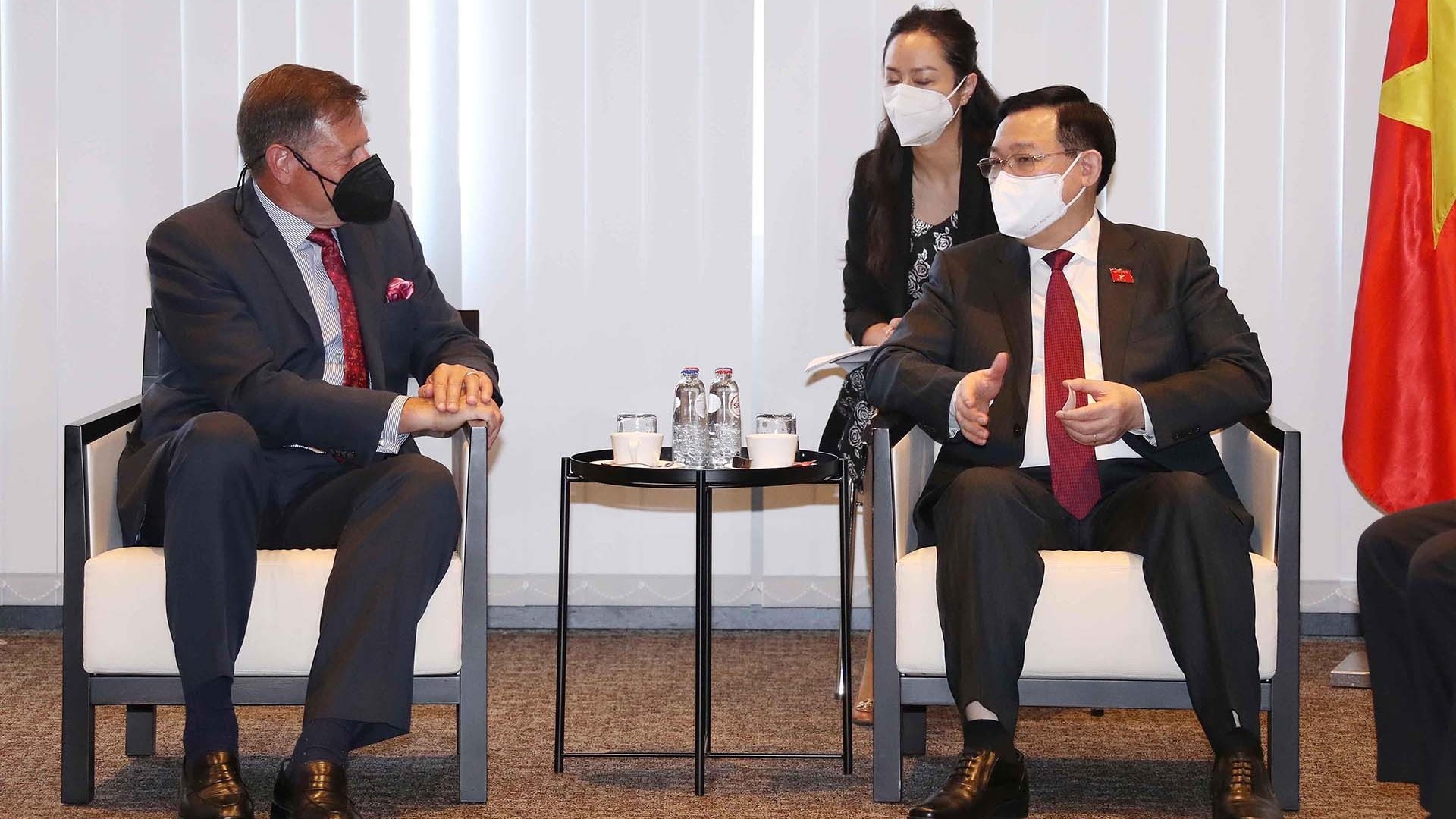 Chủ tịch Quốc hội: Việt Nam cam kết đồng hành, tạo điều kiện thuận lợi cho các nhà đầu tư