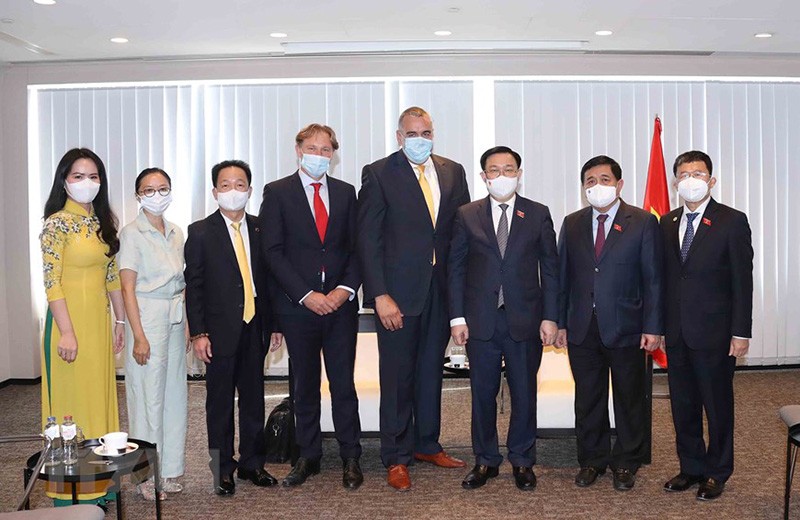 Chủ tịch Quốc hội Vương Đình Huệ tiếp lãnh đạo Tập đoàn GC International Hà Lan. (Nguồn: TTXVN) Chủ tịch Quốc hội Vương Đình Huệ tiếp lãnh đạo Tập đoàn GC International Hà Lan. (Nguồn: TTXVN)