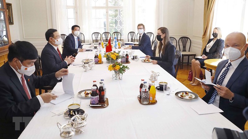 Chủ tịch Quốc hội Vương Đình Huệ hội kiến Thủ tướng Cộng hòa Phần Lan Sanna Marin. (Nguồn: TTXVN) Chủ tịch Quốc hội Vương Đình Huệ hội kiến Thủ tướng Cộng hòa Phần Lan Sanna Marin. (Nguồn: TTXVN)