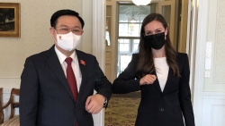 Chủ tịch Quốc hội Vương Đình Huệ hội kiến Thủ tướng Phần Lan Sanna Marin